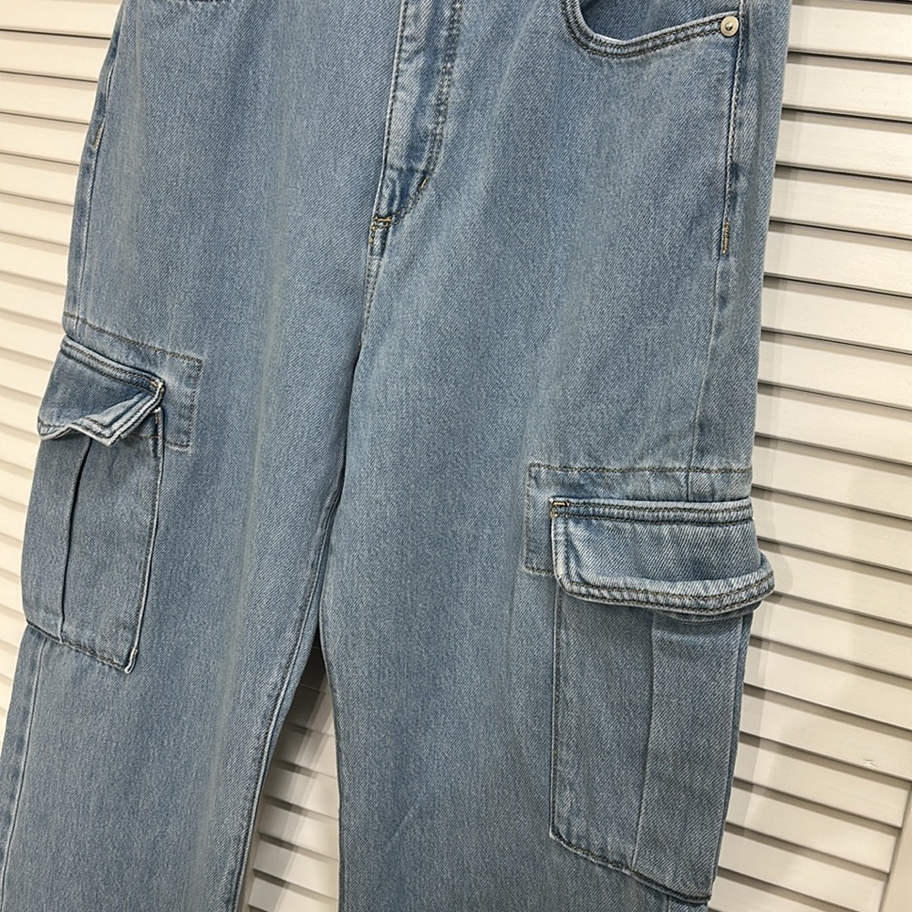 LOFT Light Blue Denim wide leg cargo Jeans - Picture 5 of 6